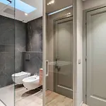 Host4u - Beautiful 56 In Center Piazzale Arnaldo Apartment *