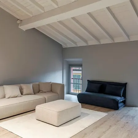 Apartment Host4u - Beautiful 56 In Center Piazzale Arnaldo