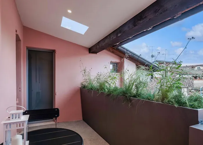 Apartment Host4u - Beautiful 56 In Center Piazzale Arnaldo *